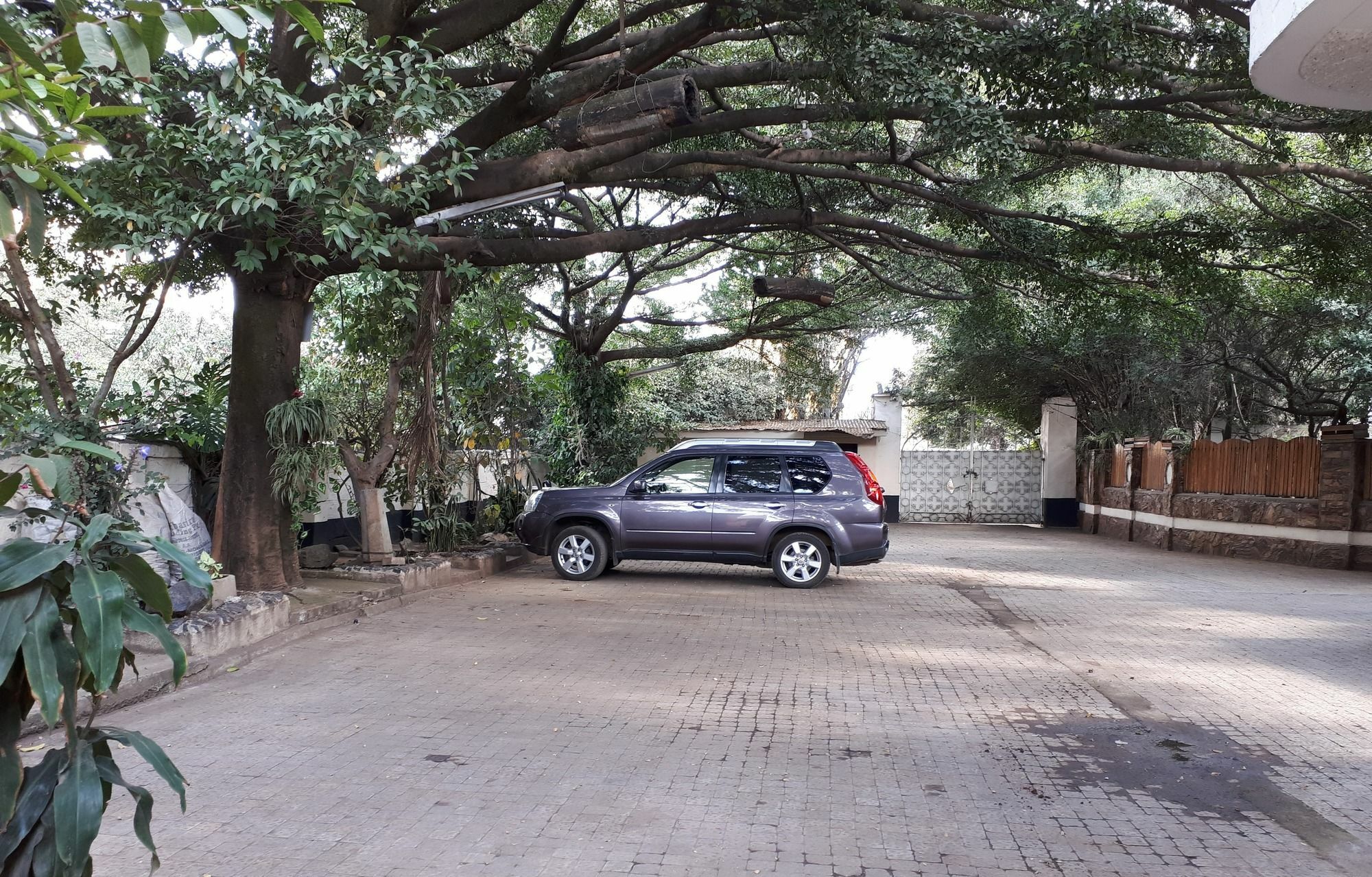 Bermuda Garden Hotel ナイロビ エクステリア 写真